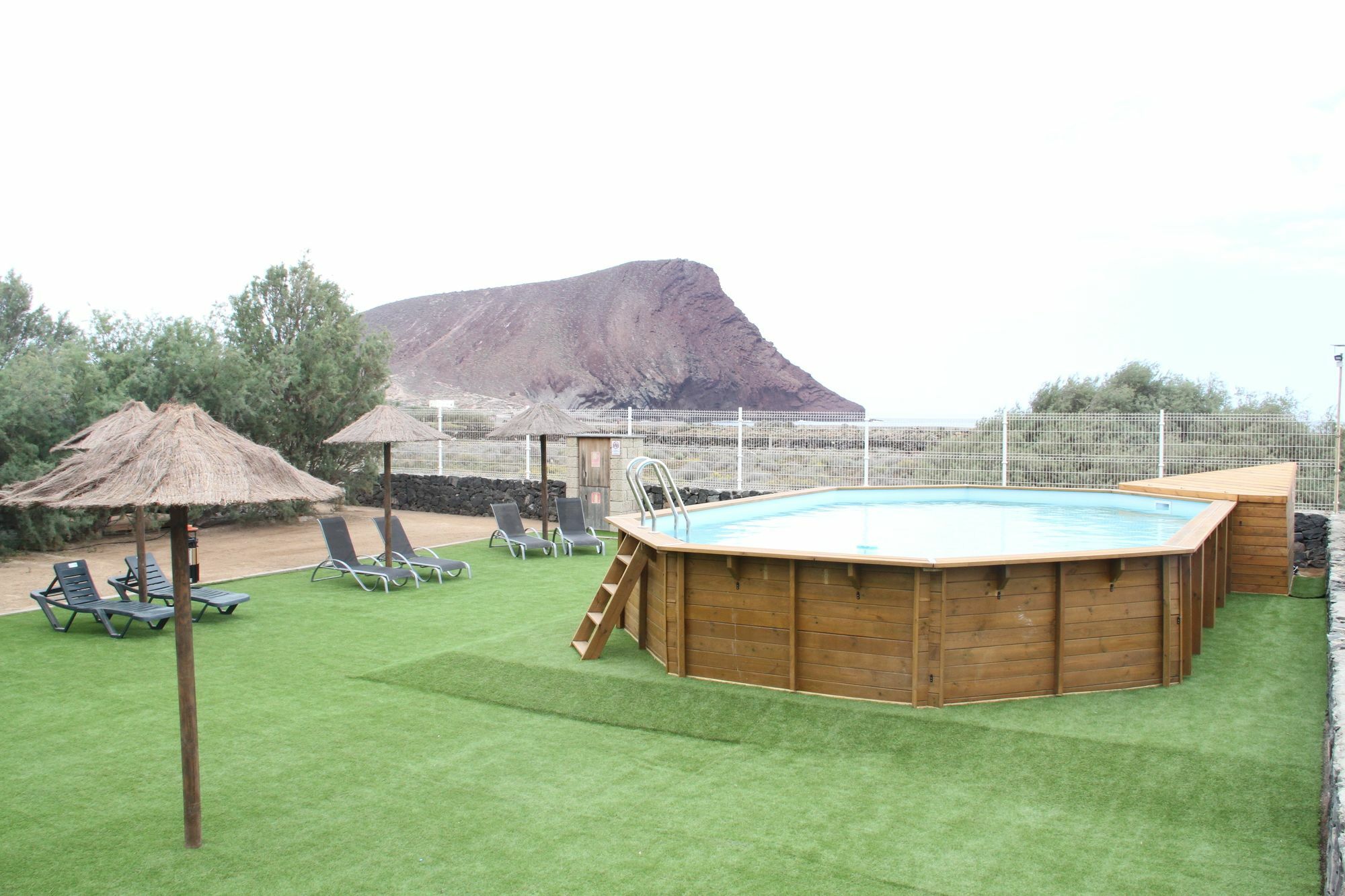 Eco-Wooden Houses Camping Montana Roja El Médano Eksteriør bilde